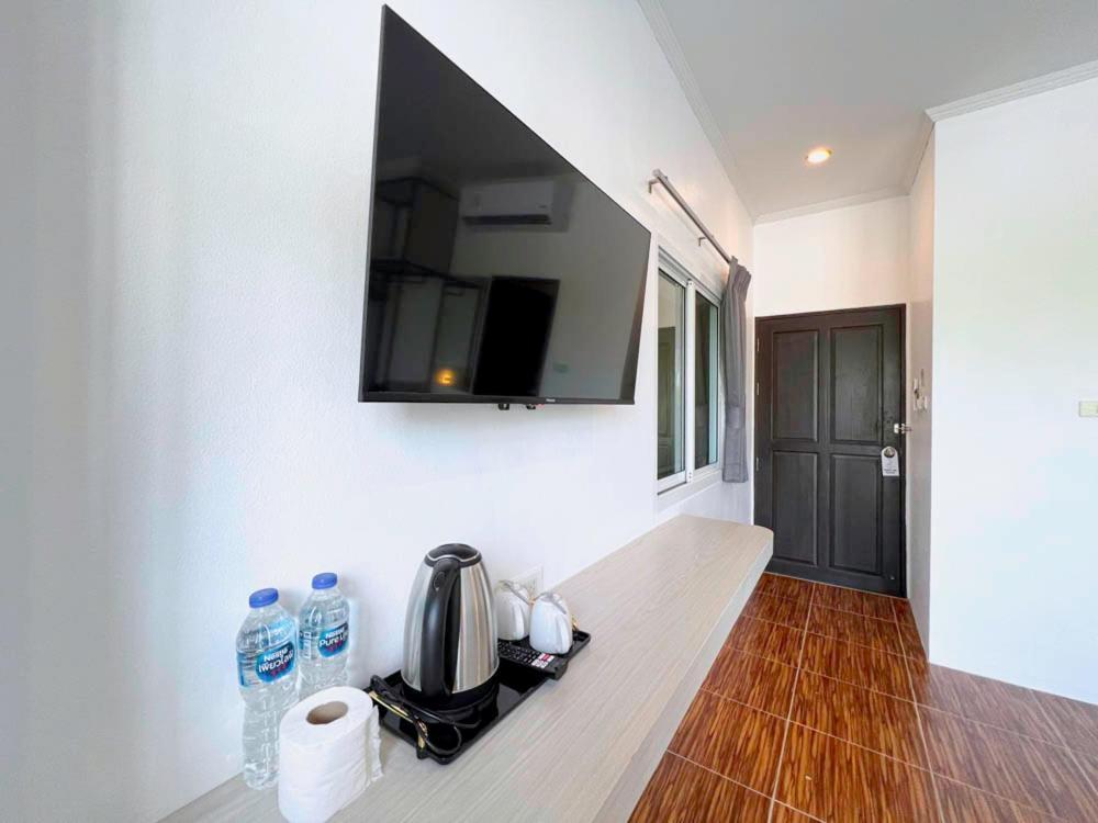 88 House Patong Hotel Exterior photo